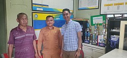 Agromas dan petugas desa Banyu Wangi