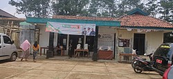 Agromas dan petugas desa Banyu Wangi